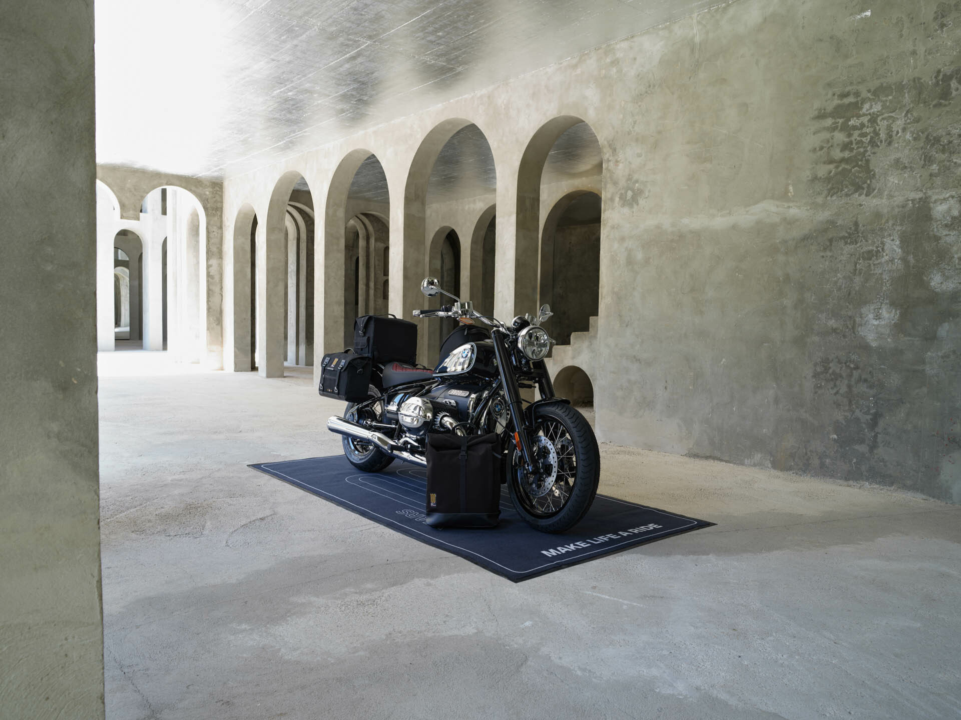 BMW R nineT 100 Years and R 18 100 Years 00046