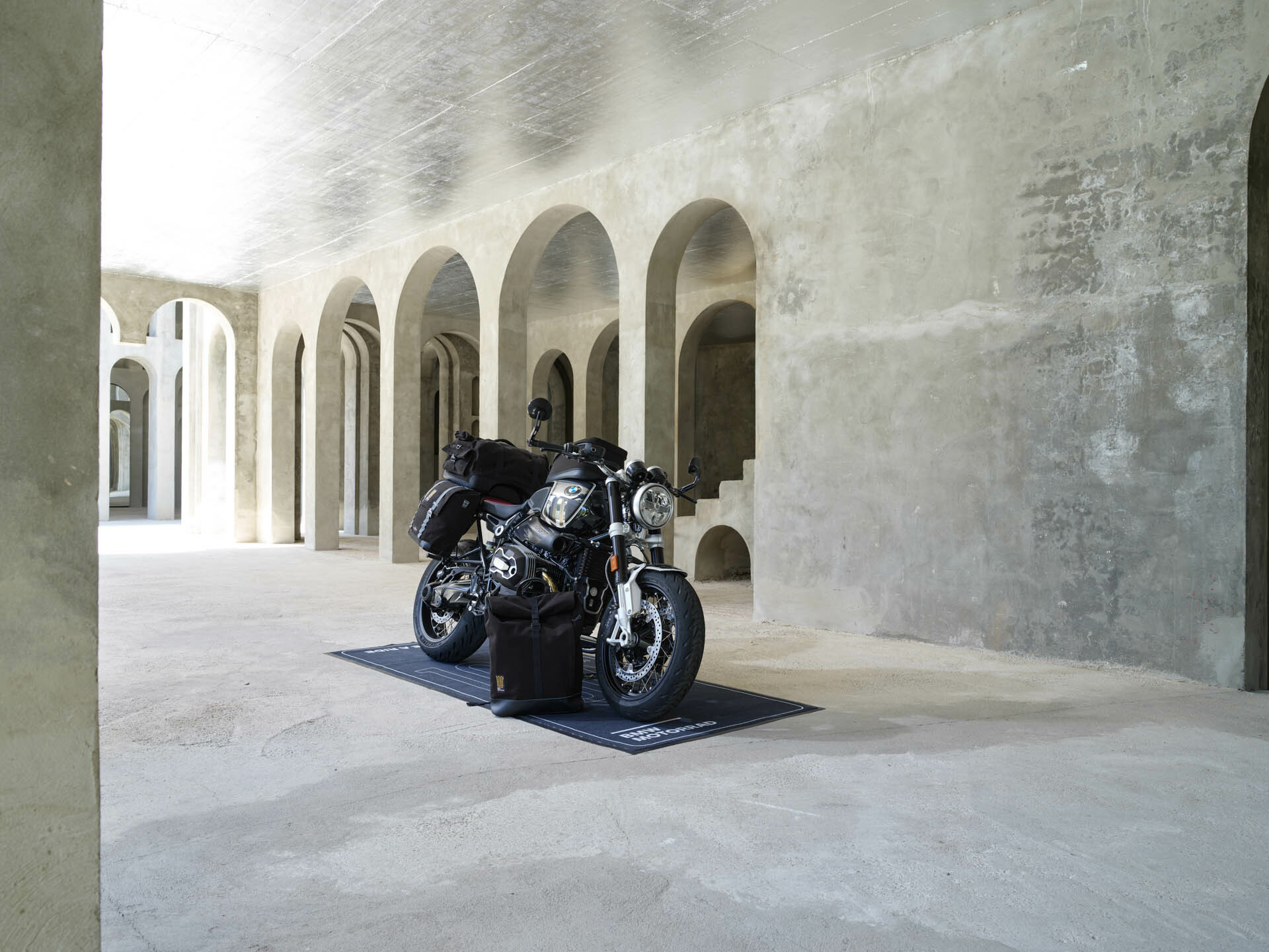 BMW R nineT 100 Years and R 18 100 Years 00049