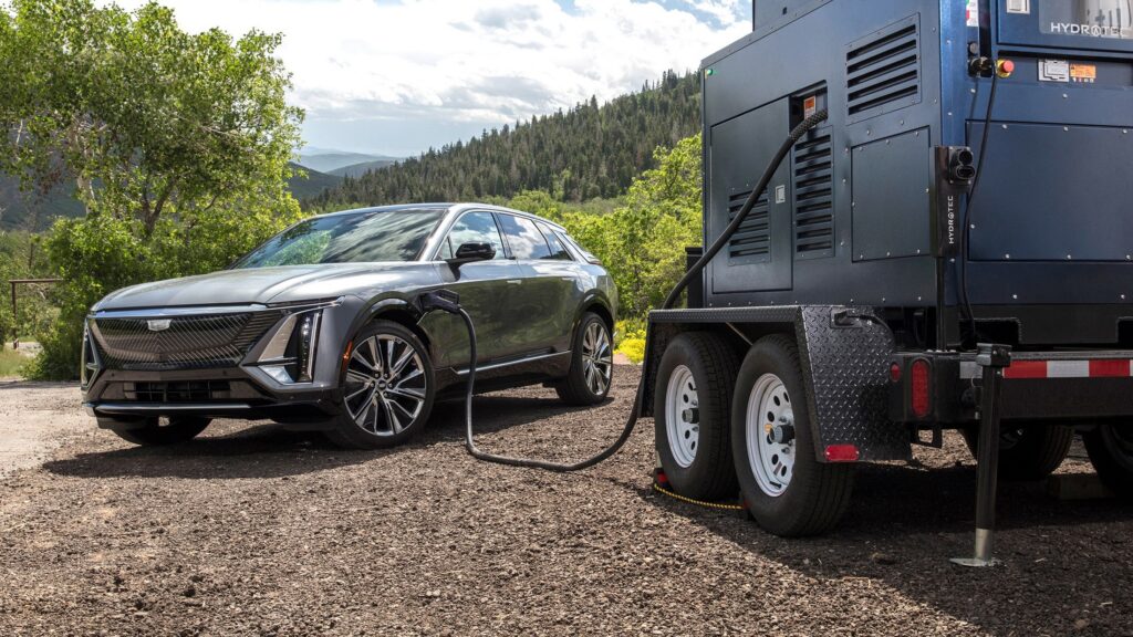 West Coast To Go Green As Oregon Passes Rules Banning Sale Of New Gas-Only Cars By 2035