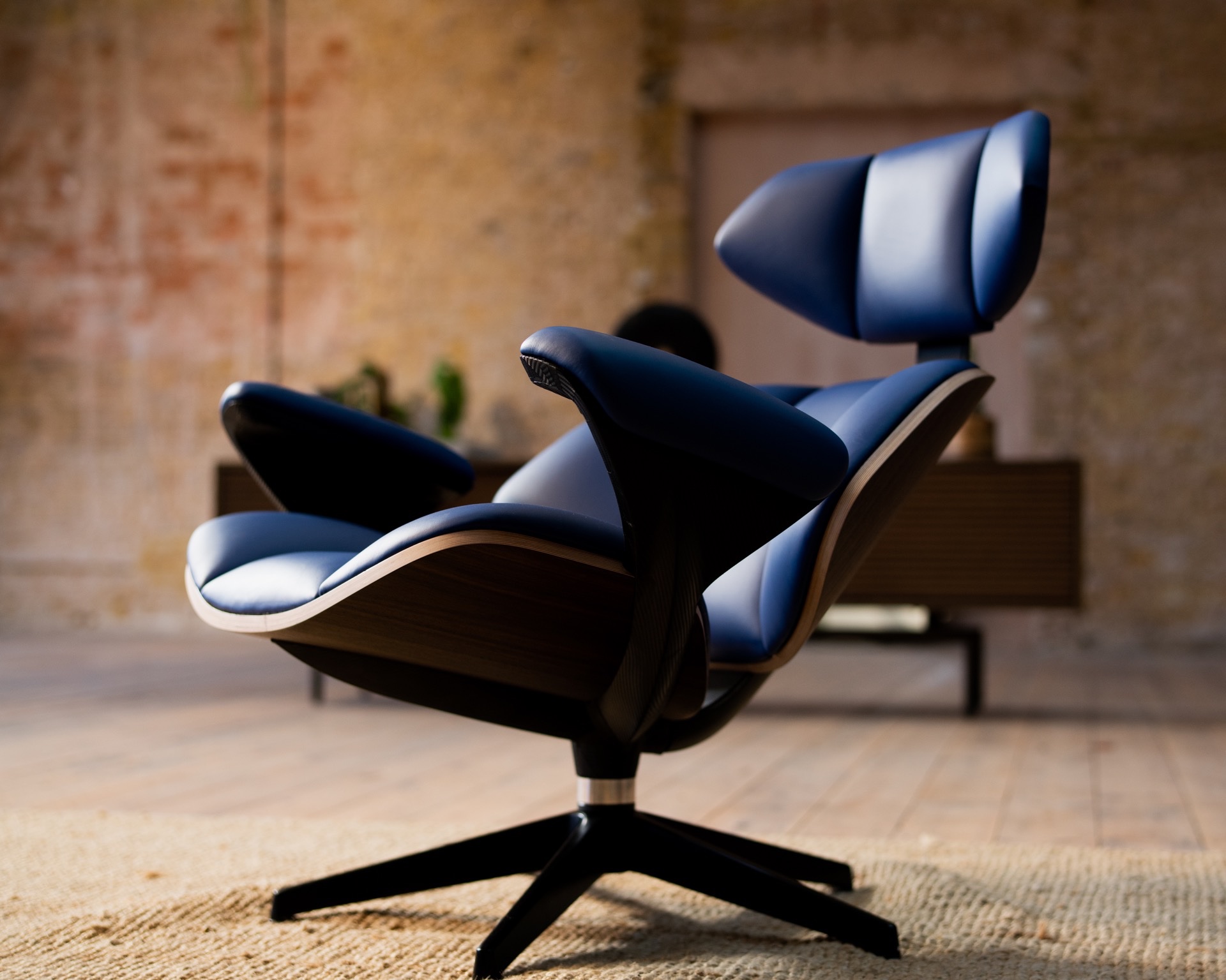 Ian Callum’s $10k Lounge Chair Is Limited To 50 Units, Features Carbon, Wood, And Leather
