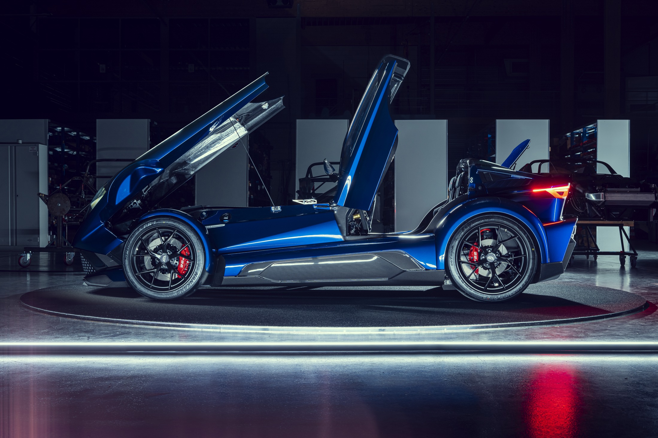 New Donkervoort F22 Breaks Cover As A 492 HP Supercar That Weighs 750kg