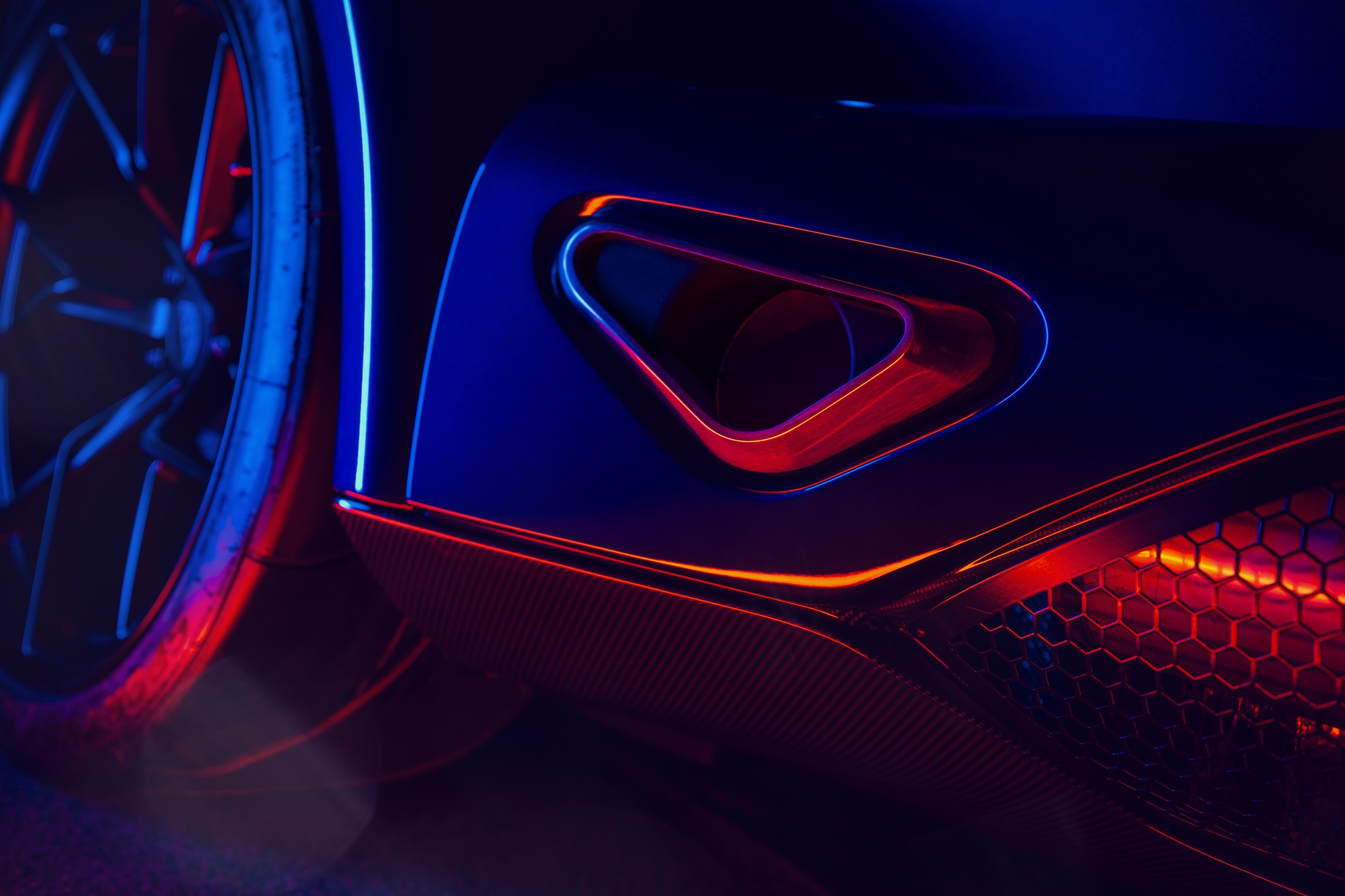 New Donkervoort F22 Breaks Cover As A 492 HP Supercar That Weighs 750kg