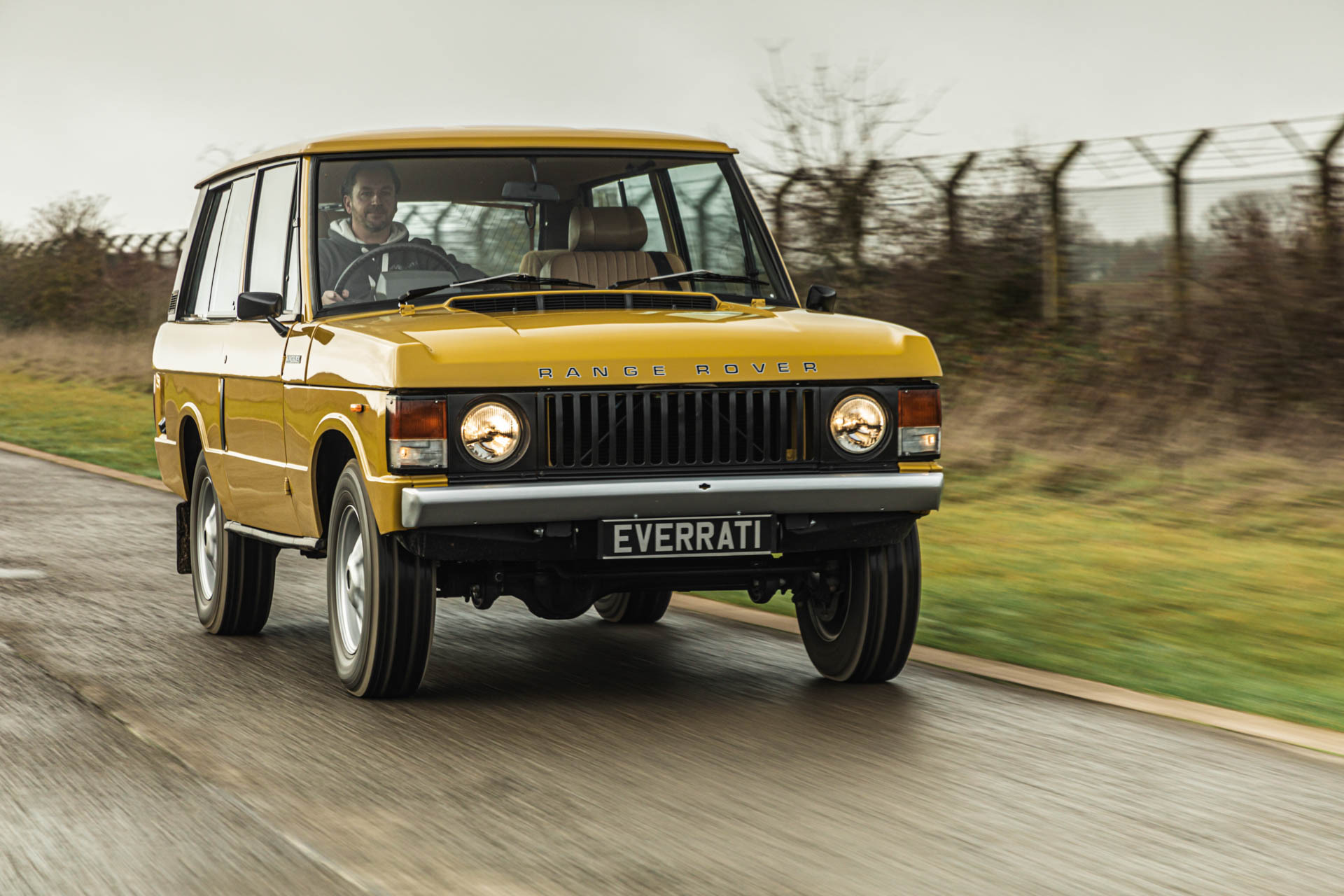 Retro Mod Range Rover Everrati Adds $282k Range Rover Classic And $227k Defender To Menu Of ...