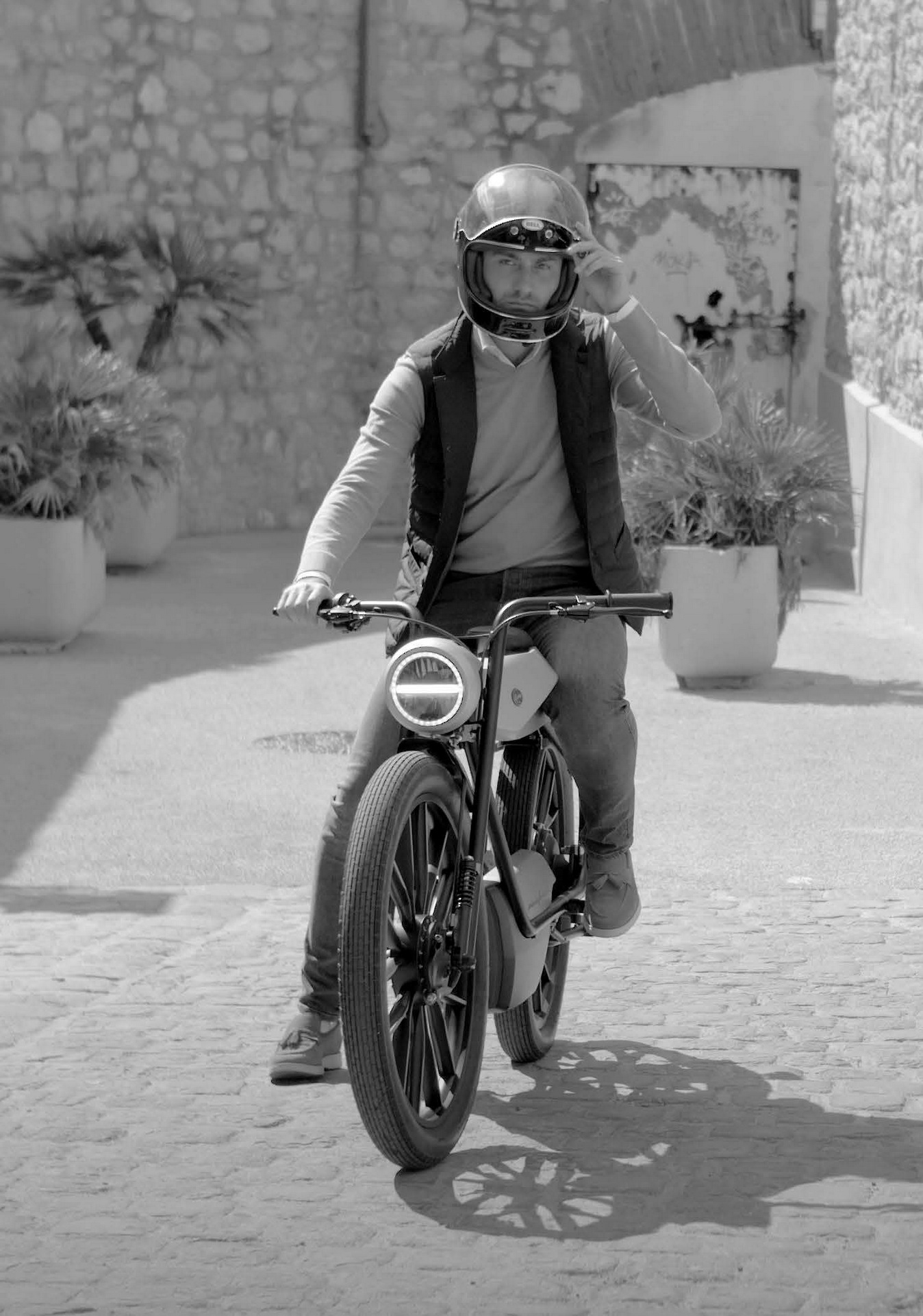 Eysing PF40 Is A Pininfarina-Designed E-Moped Priced From $14.5k