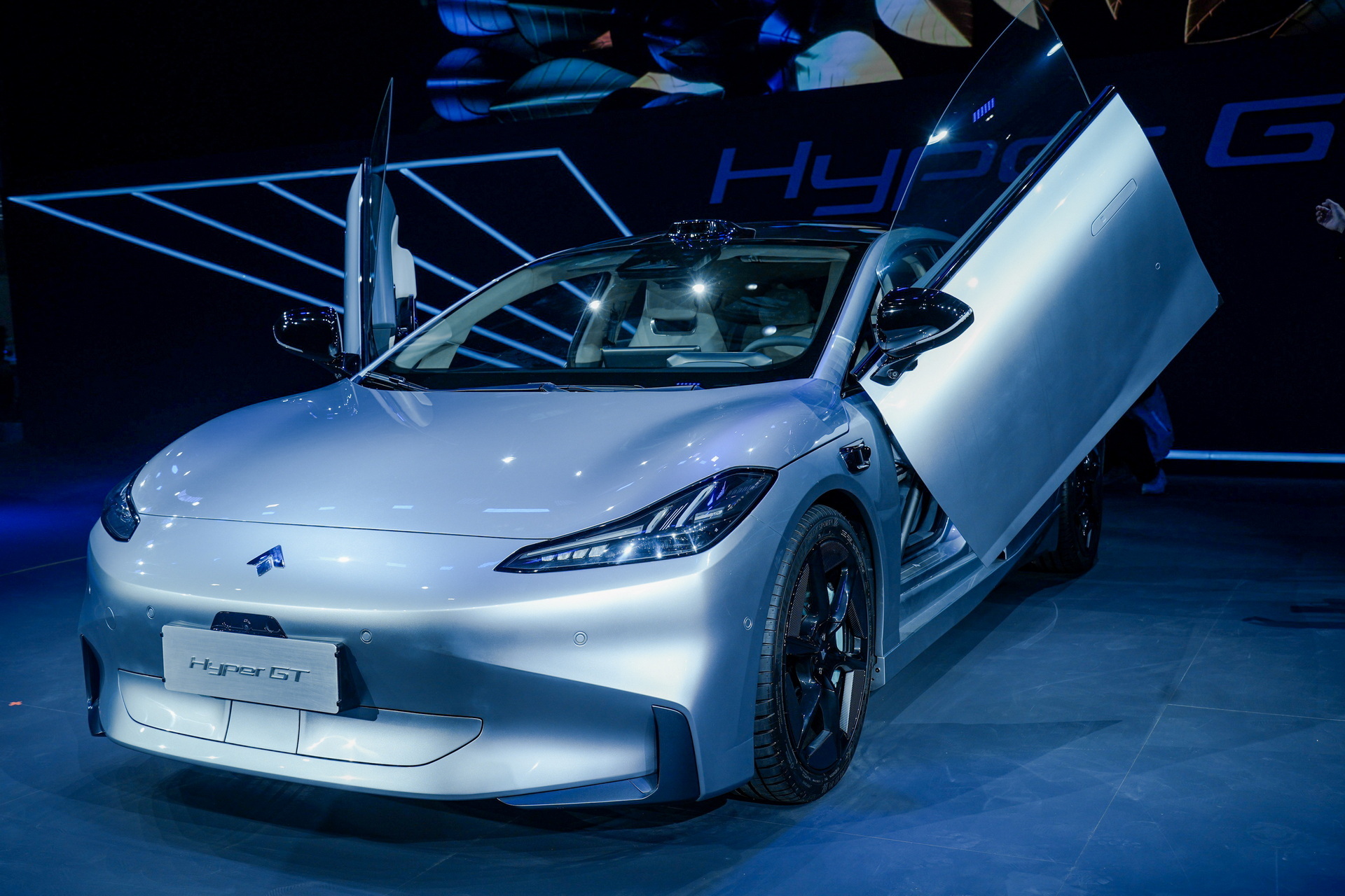 Aion Hyper GT Electric Sedan’s Interior Takes Cues From Tesla’s ...