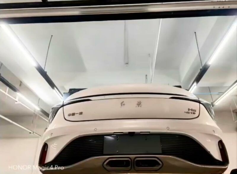 Hongqi’s Upcoming H6 Sedan Looks The Part In Matte Silver And Turquoise