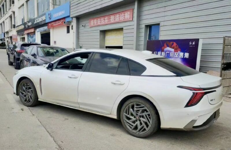 Hongqi’s Upcoming H6 Sedan Looks The Part In Matte Silver And Turquoise