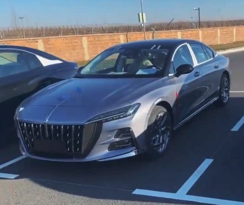 Hongqi’s Upcoming H6 Sedan Looks The Part In Matte Silver And Turquoise