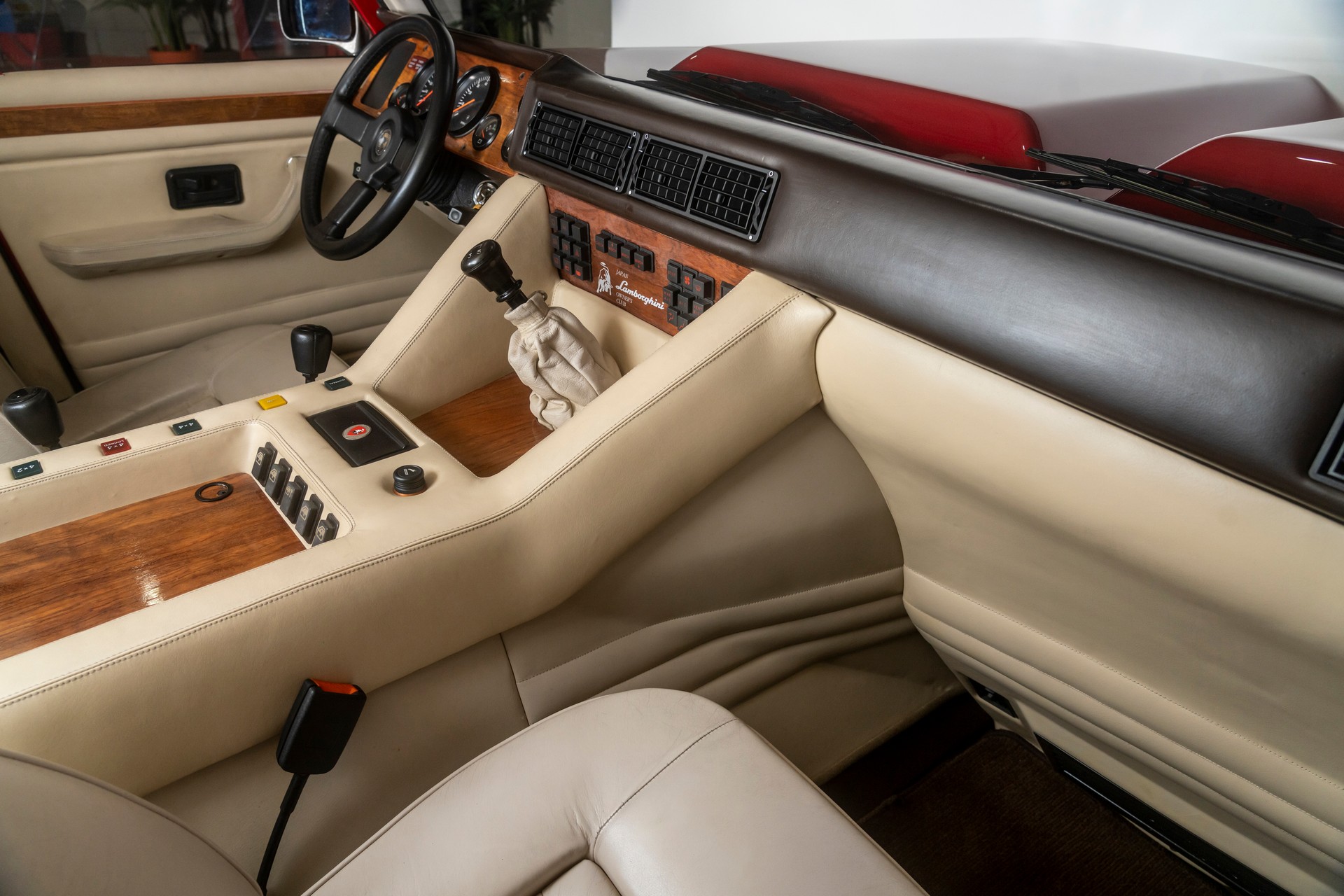 You’ll Never Find A Cooler Truck Than The Lamborghini LM002