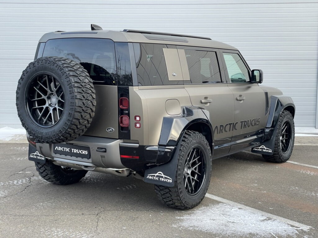  Land Rover Defender Gains 35-Inch Tires And Wide Bodykit By Arctic Trucks