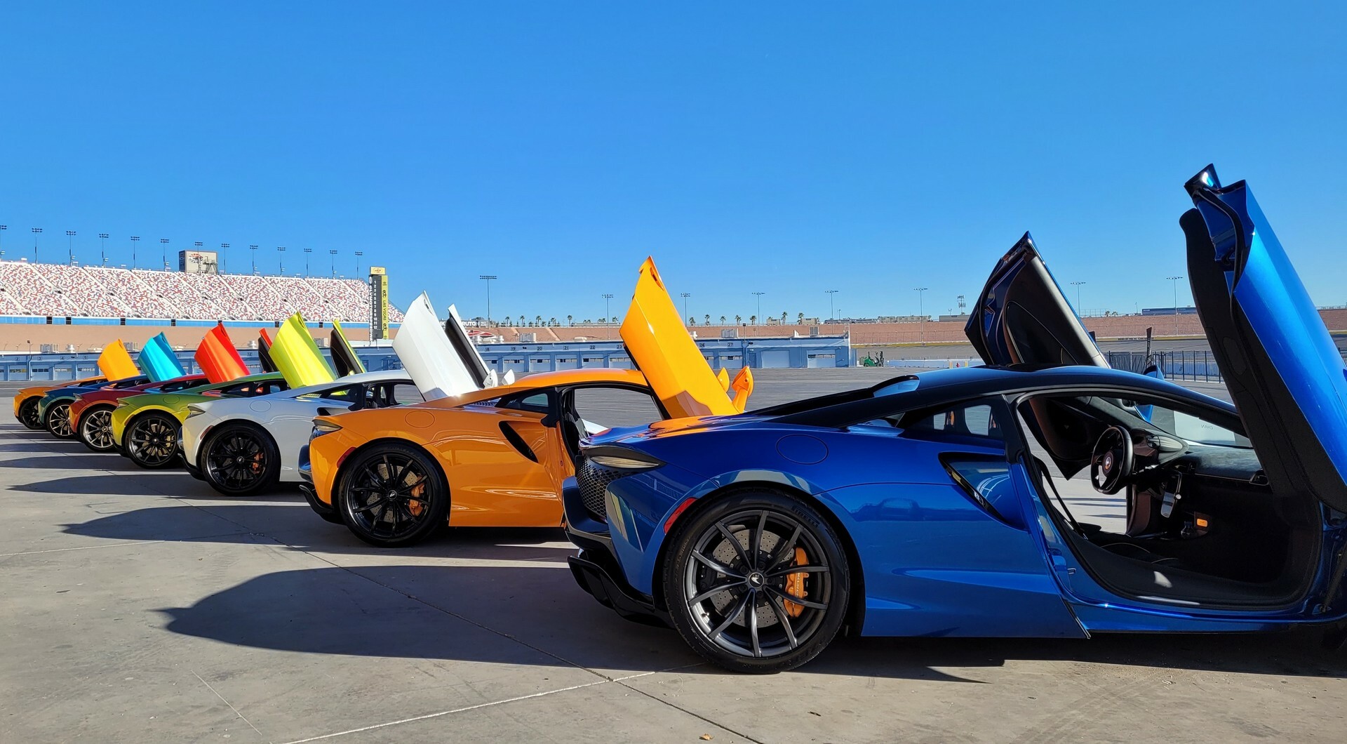McLaren Artura 102