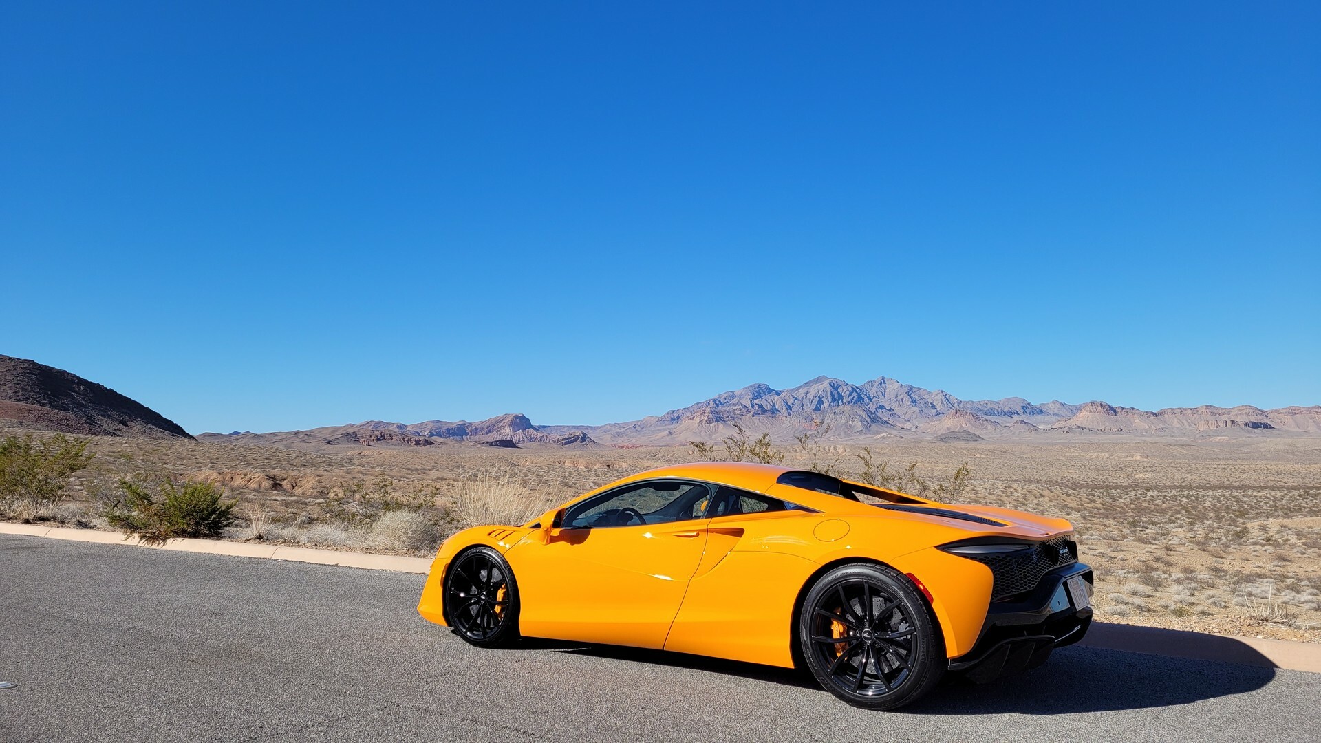McLaren Artura 135