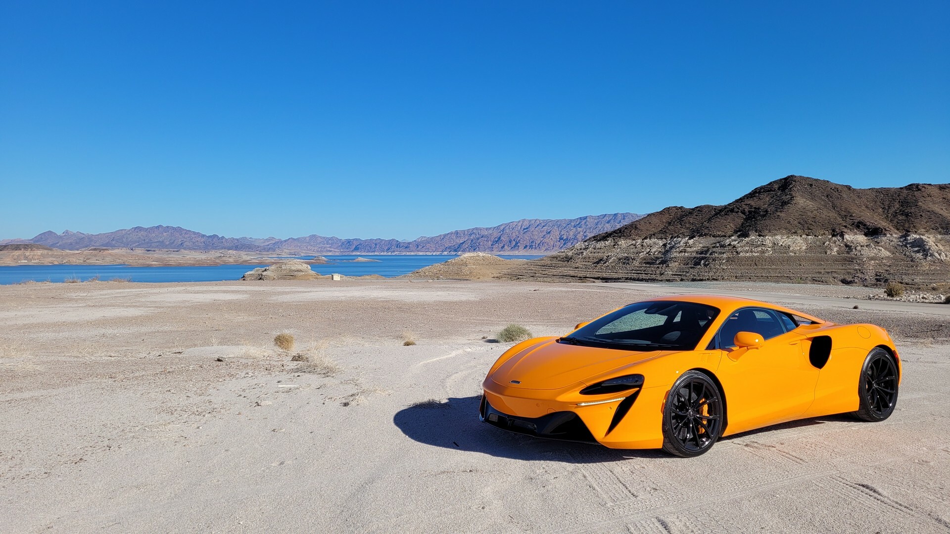 McLaren Artura 141