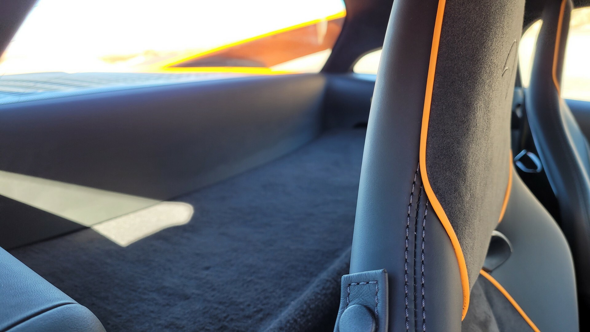 McLaren Artura 206