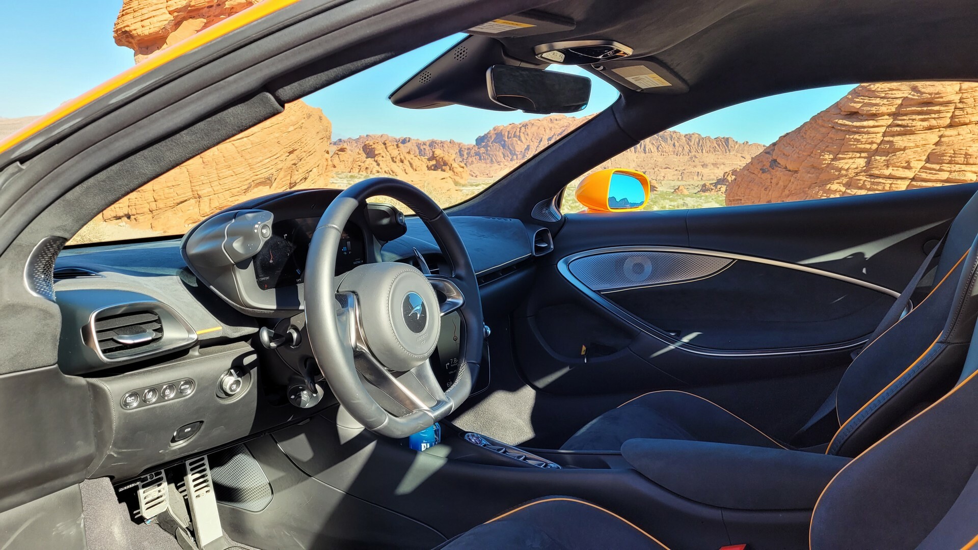 McLaren Artura 207
