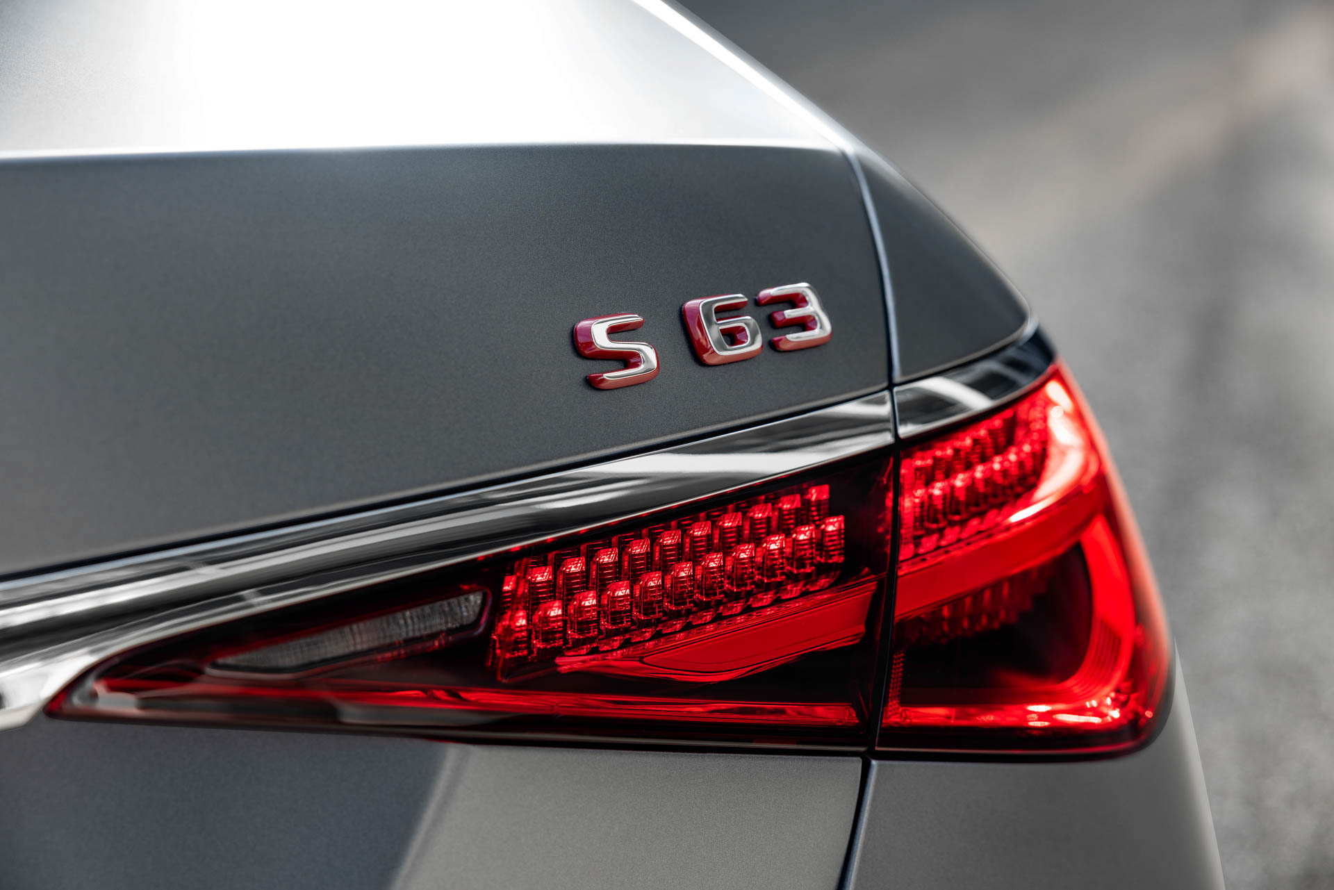 2024 Mercedes-AMG S63 Hybrid Gets 791 HP, 33-Mile EV Range And Panamericana Grille