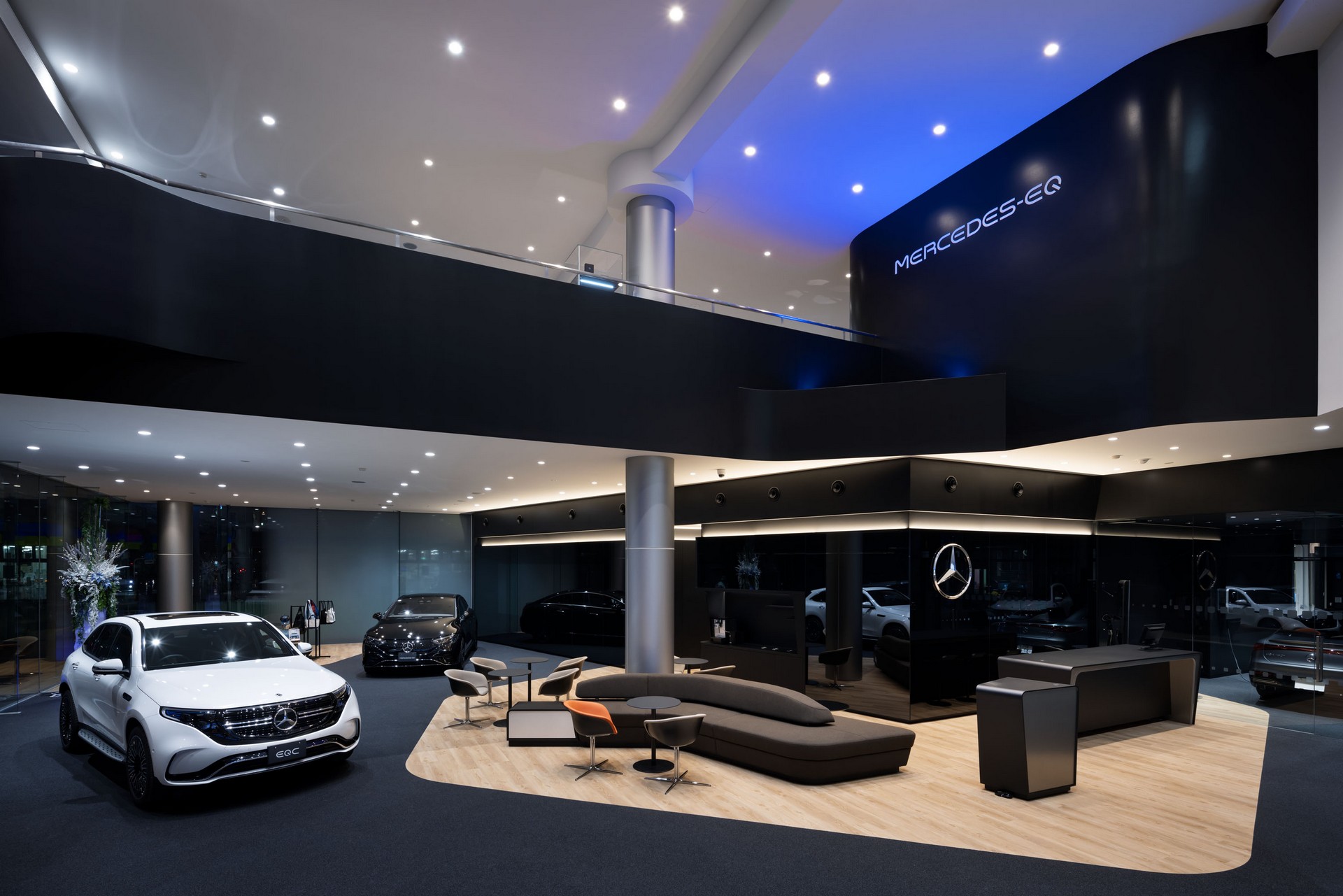 Mercedes-Benz Opens First EV-Exclusive Dealership In Japan
