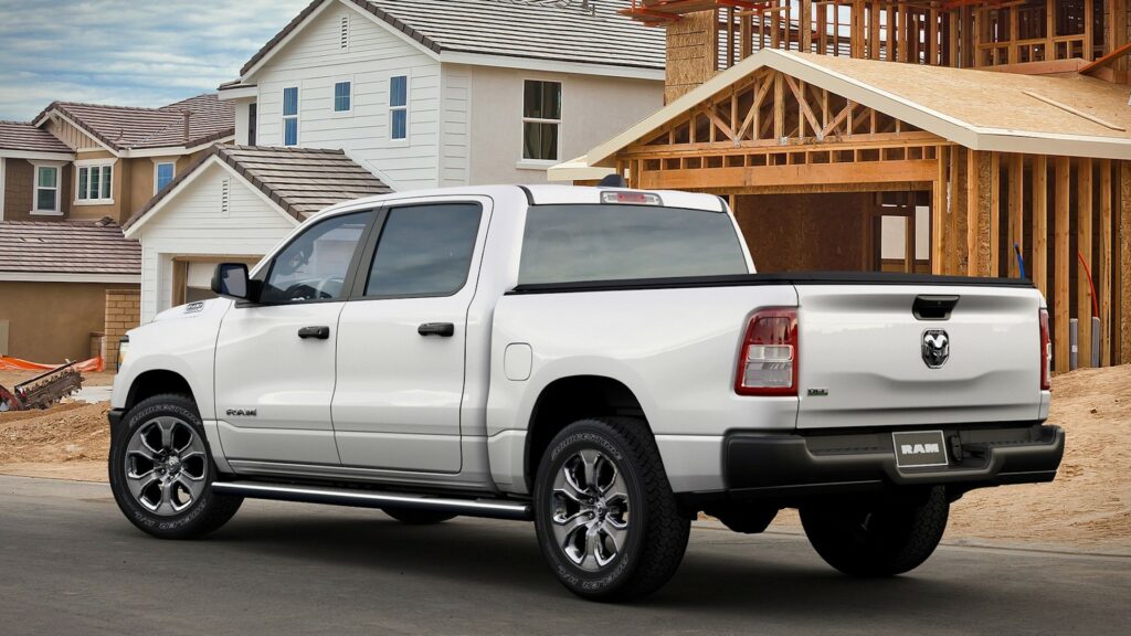  Ram Recalling 1.4 Million Pickups Over Fears Tailgate Could Unlatch While Driving