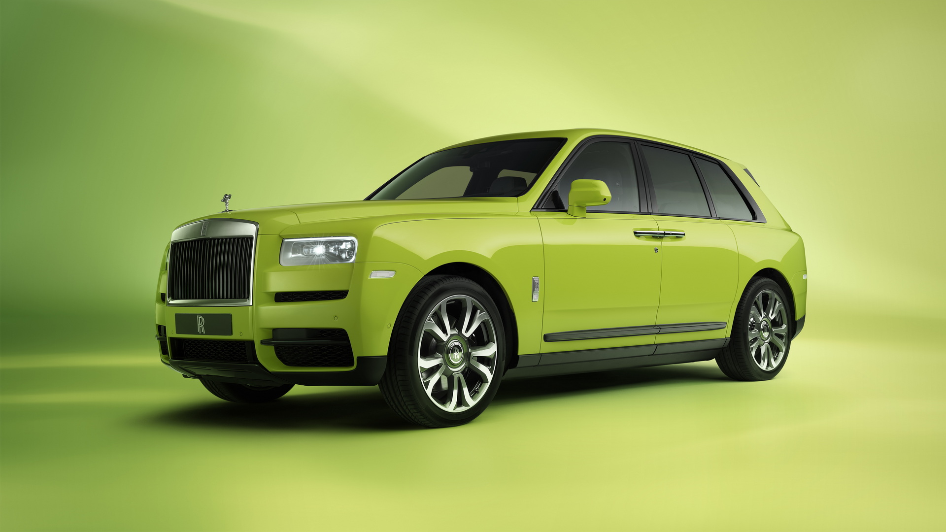 Rolls-Royce Gets Colorful With New Bespoke Cullinan SUVs Inspired By Fashion