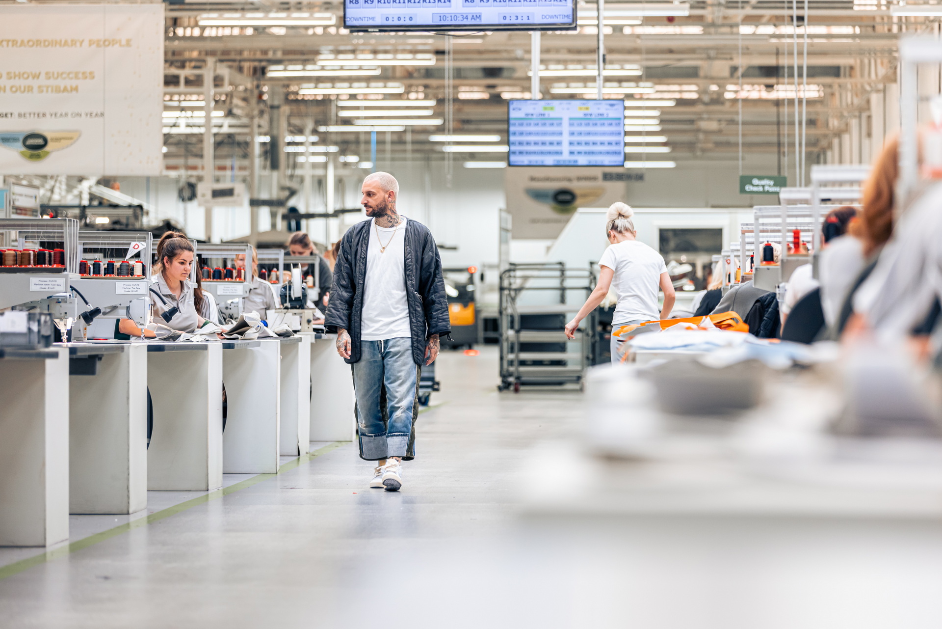 Bentley Selling One-Off Flying Spur Hybrid ‘The Surgeon’ Created By Famous Sneaker Designer