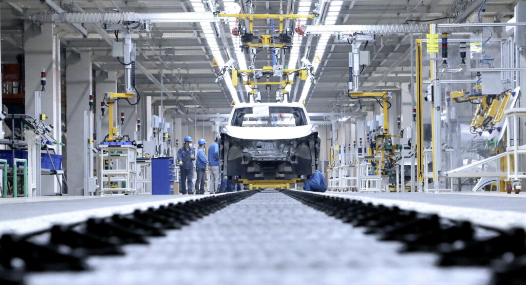  UAW Calls On Automakers To Move Supply Chains Out Of Xinjiang Following Forced Labor Report