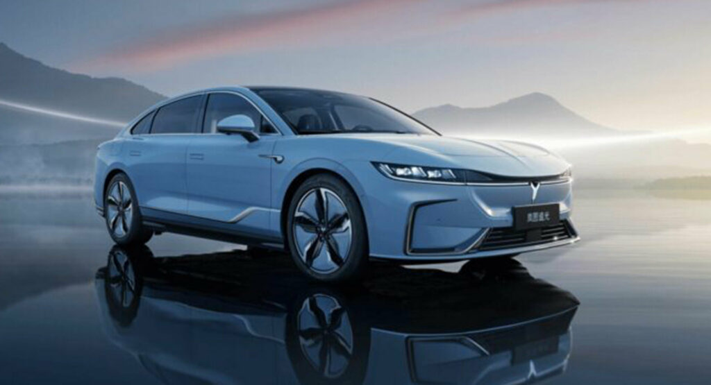  Voyah Zhuiguang Is A Luxurious Electric Sedan From China With 510 HP