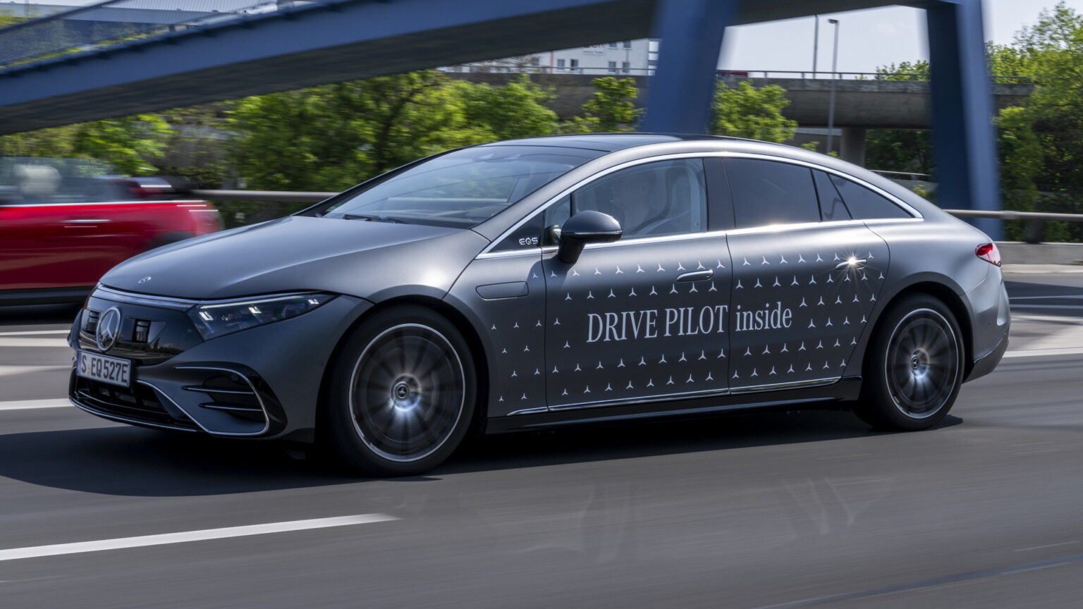 Mercedes Becomes First Automaker To Get Approval For Level 3 Autonomy ...