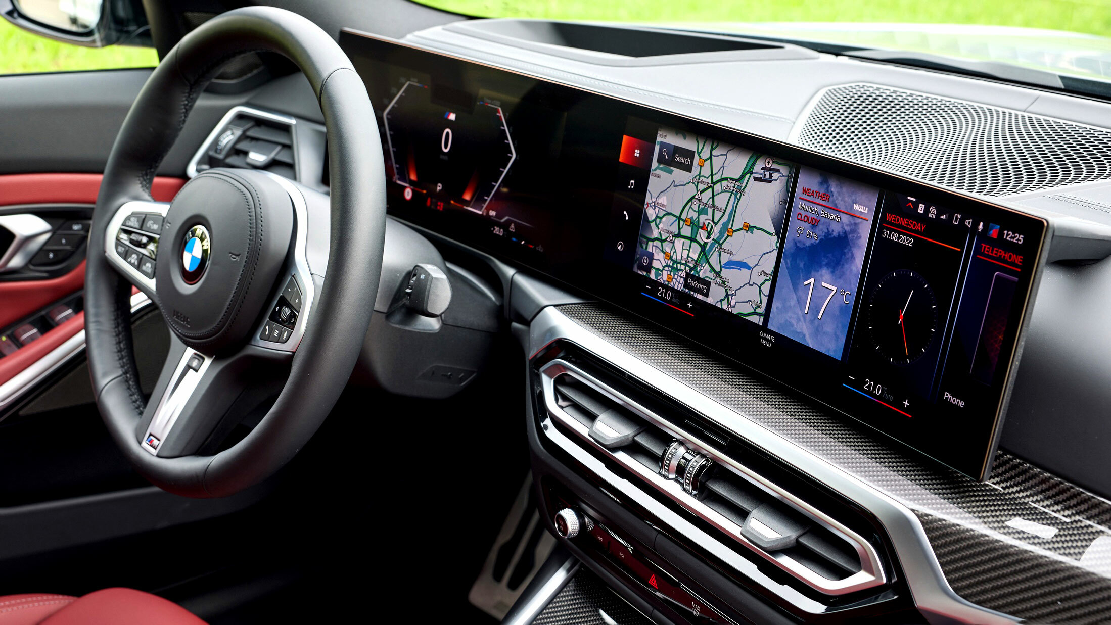 BMW's US 2023 Spring Update Brings Curved Display And Remote