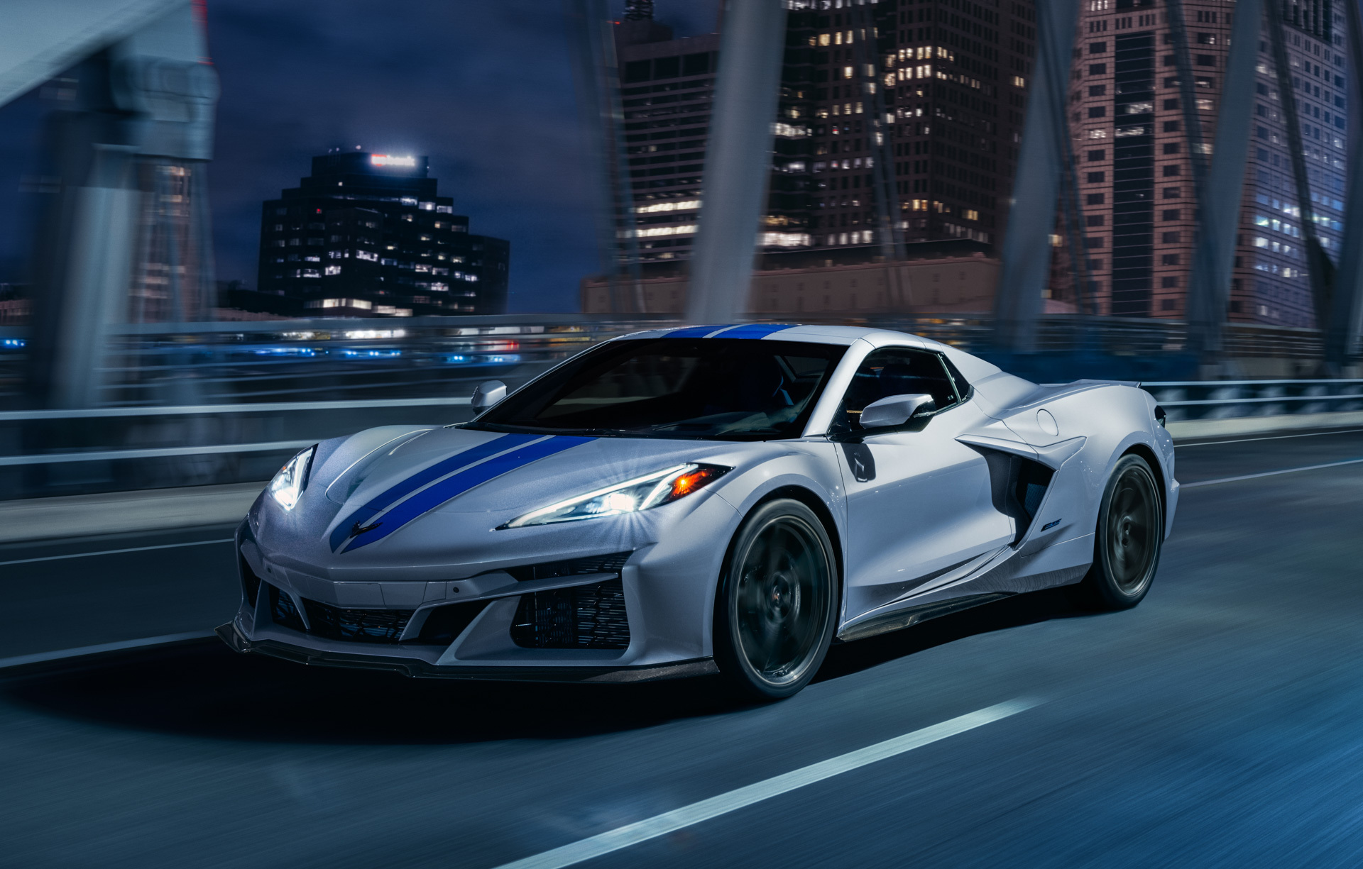 Єнко дав гібридному Corvette більше потужності, ніж Bugatti Chiron