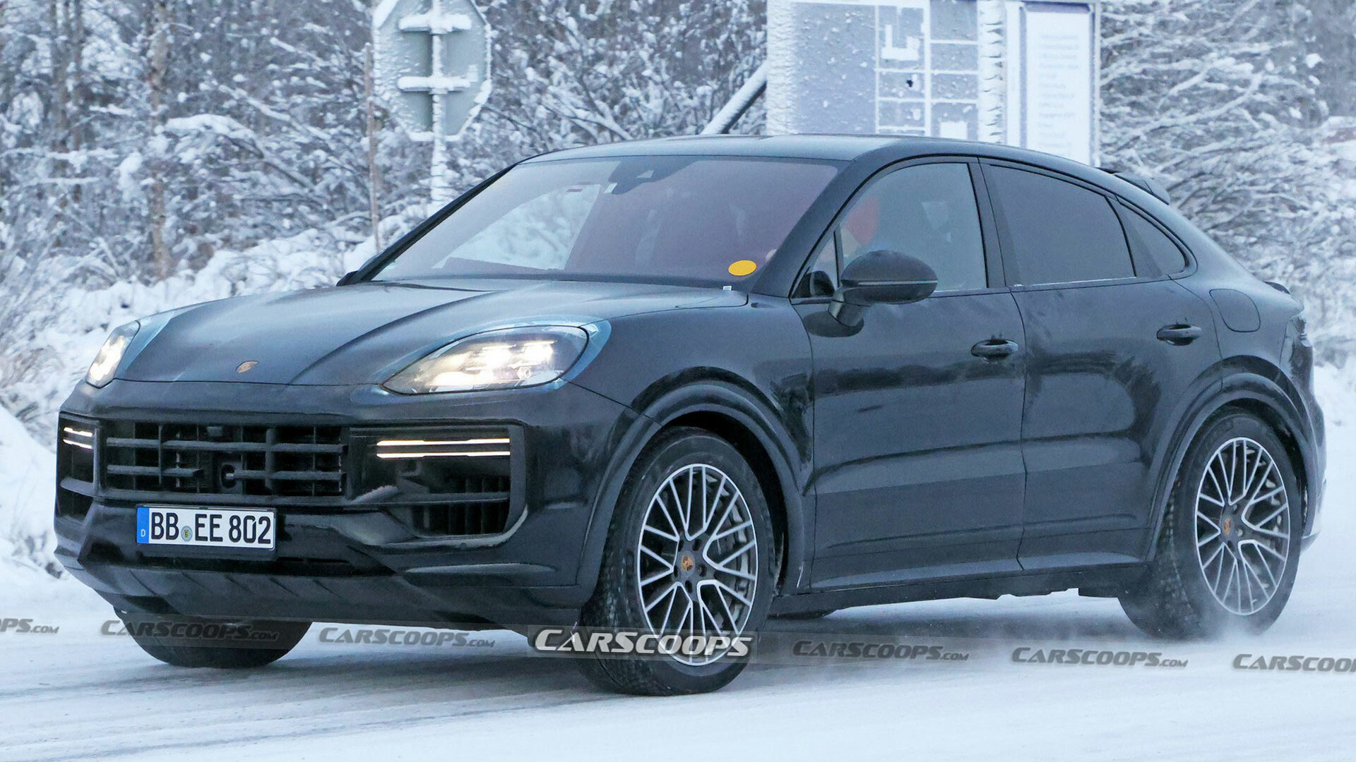 2024 Porsche Cayenne Coupe Spied, Should Debut Later This Year