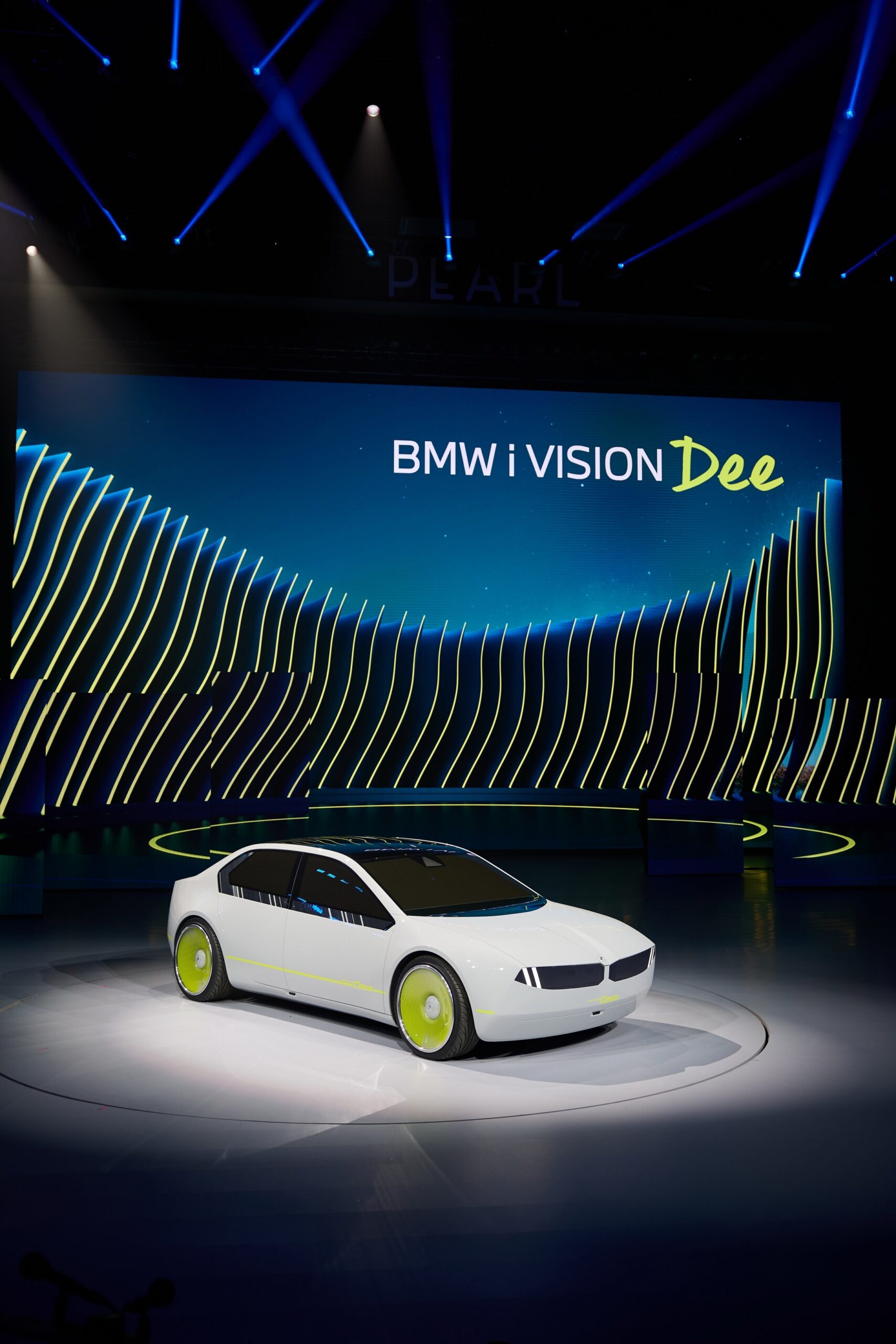 BMW i Vision Dee CES 19