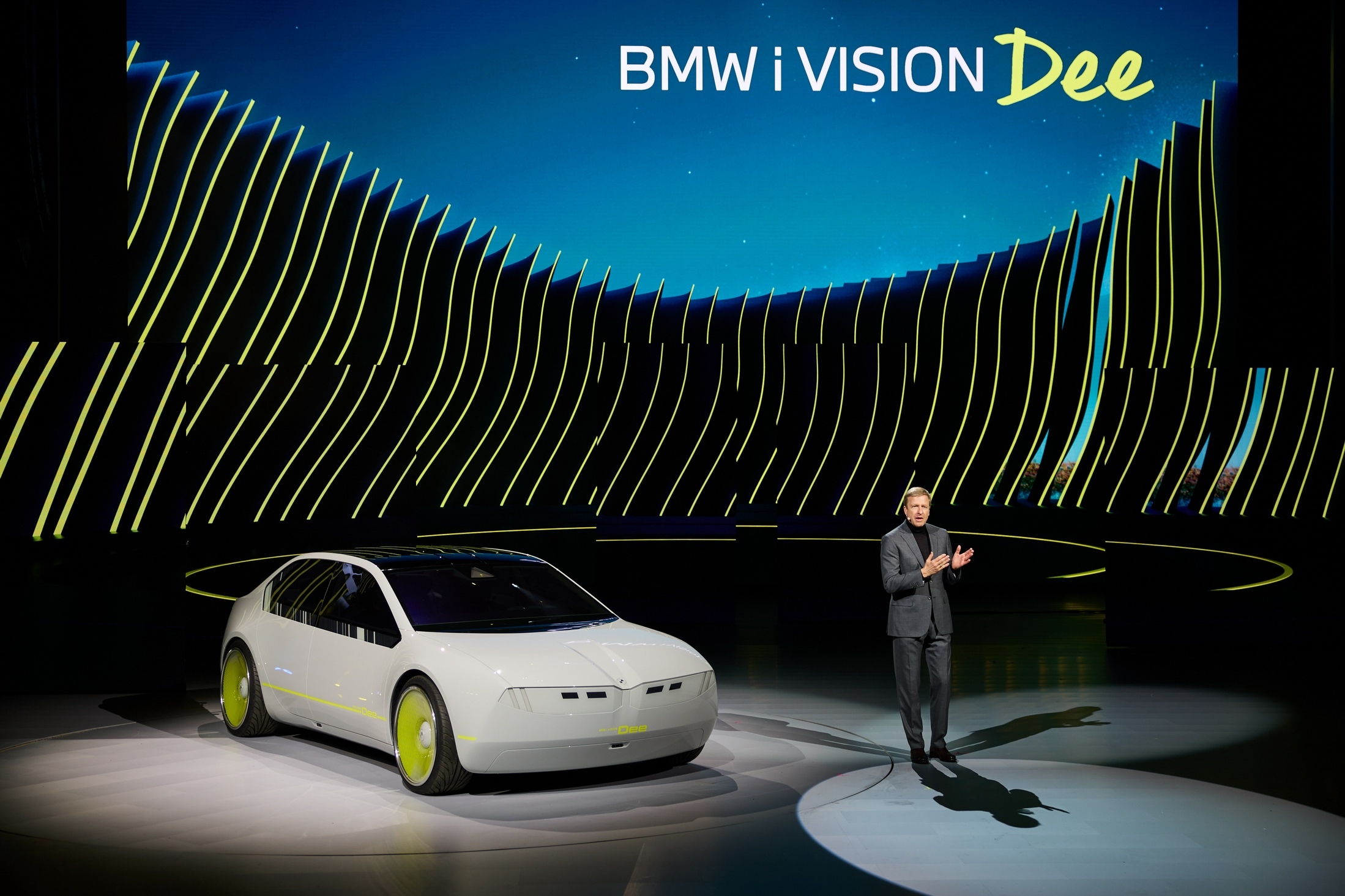 BMW i Vision Dee CES 7