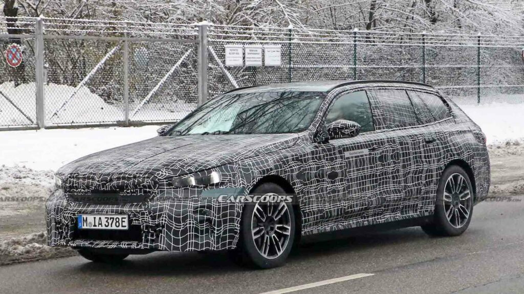  2024 Electric BMW i5 Is A 5-Series Touring Without Tailpipes