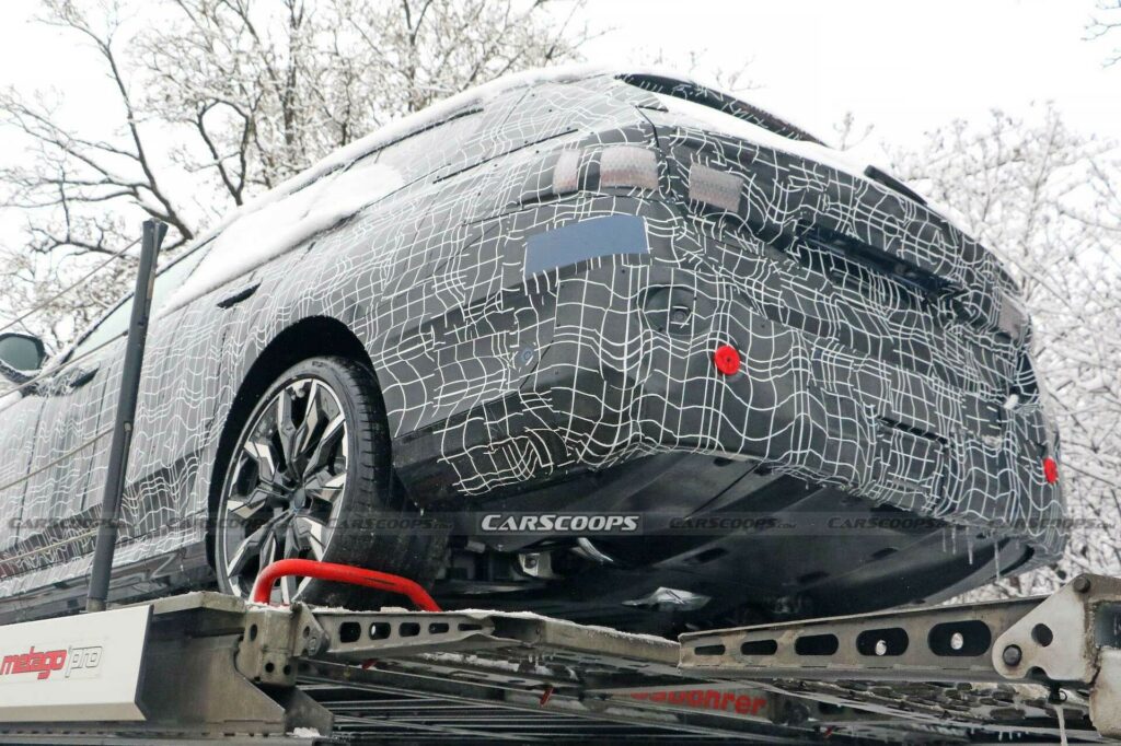  2024 Electric BMW i5 Is A 5-Series Touring Without Tailpipes