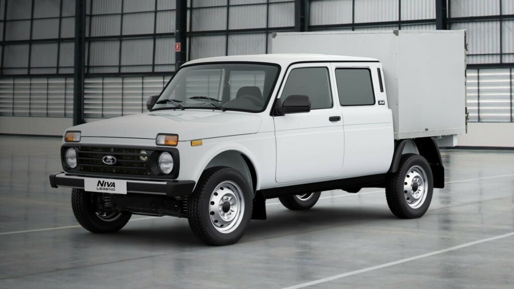  Lada Shows Upgraded LCVs Based On The Ancient Niva
