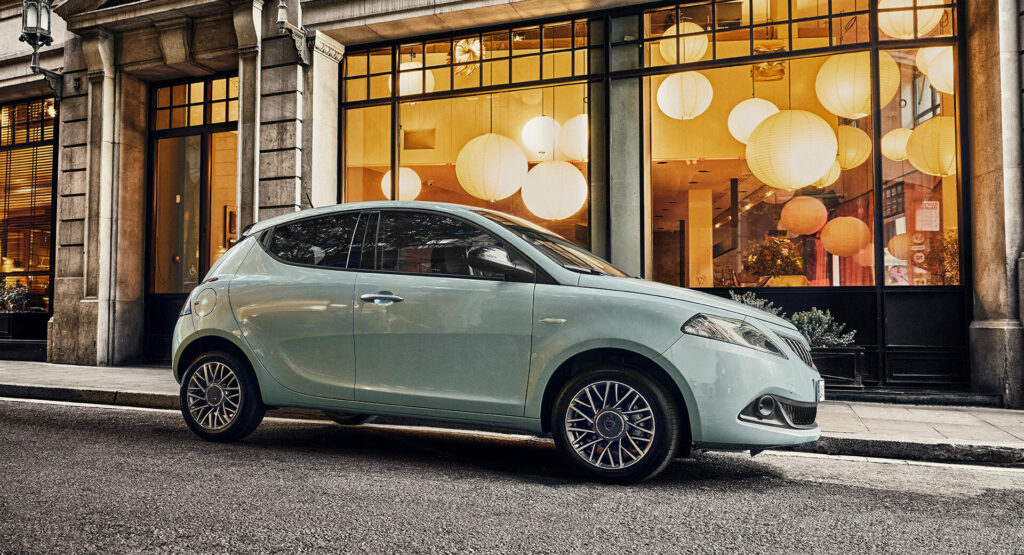  Lancia Shows Off The 2023 Ypsilon That’s Straight Out Of 2011