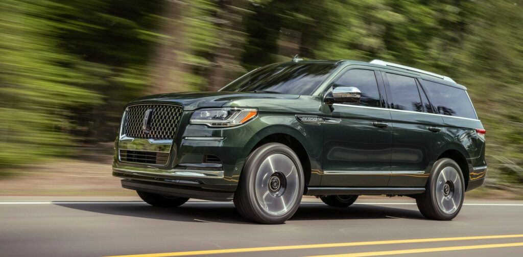 Lincoln To Give A $5,000 Discount To Customers Still Waiting For Their Navigator