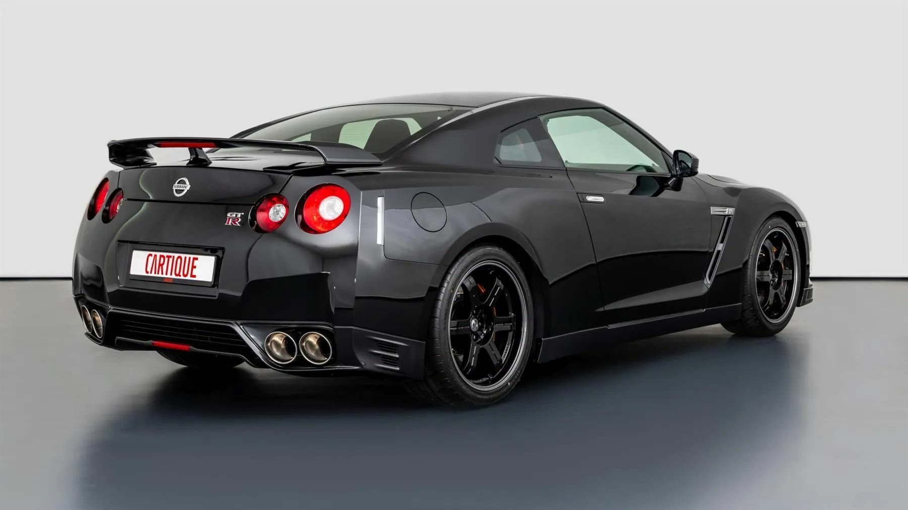 2023 NISSAN GT-R Black Edition 