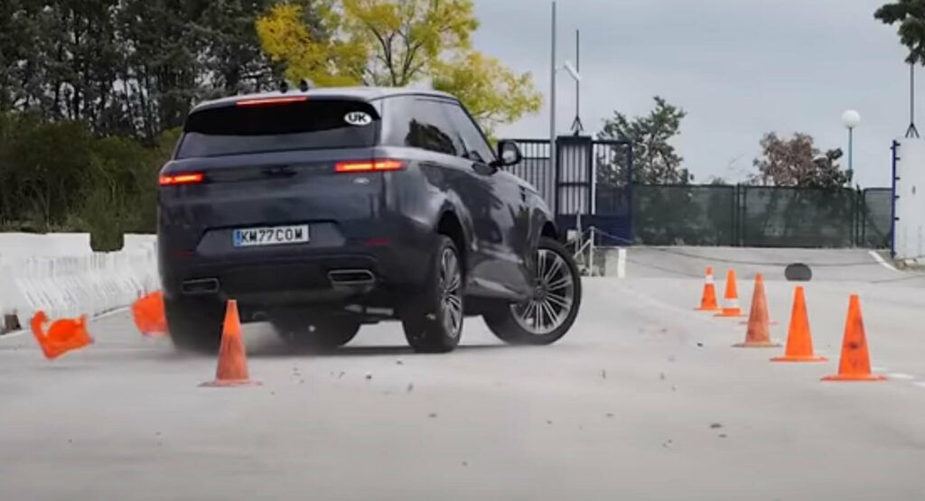  Range Rover Sport P510e Likes The Moose Test As Much As Moose Like Big SUVs