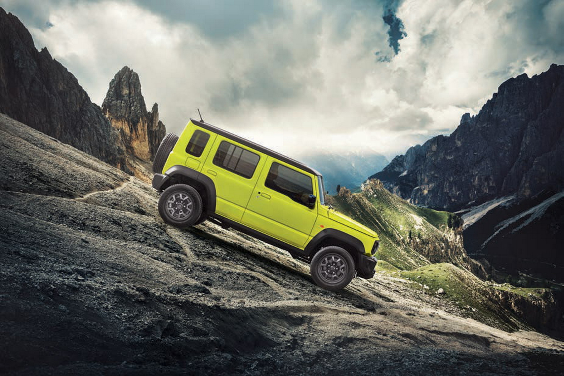 Suzuki Jimny 5-Door (7)
