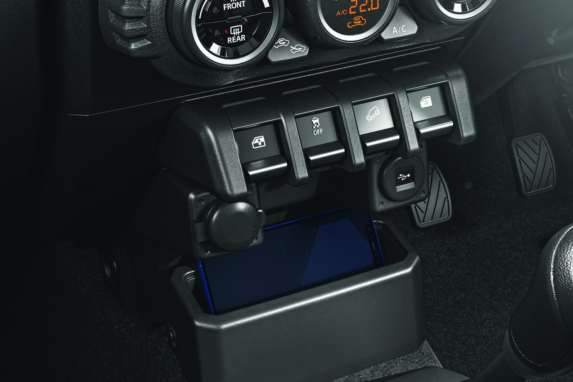 Suzuki Jimny 5-Door Interior (7)