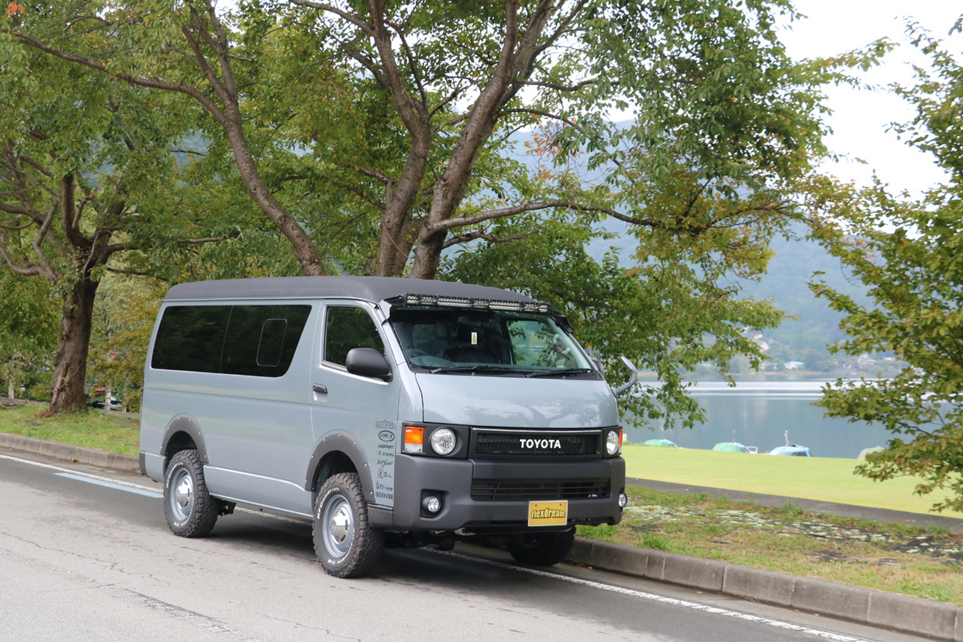 Toyota Hiace Reverse Restomod By FlexDream Makes Us Want To Move To ...