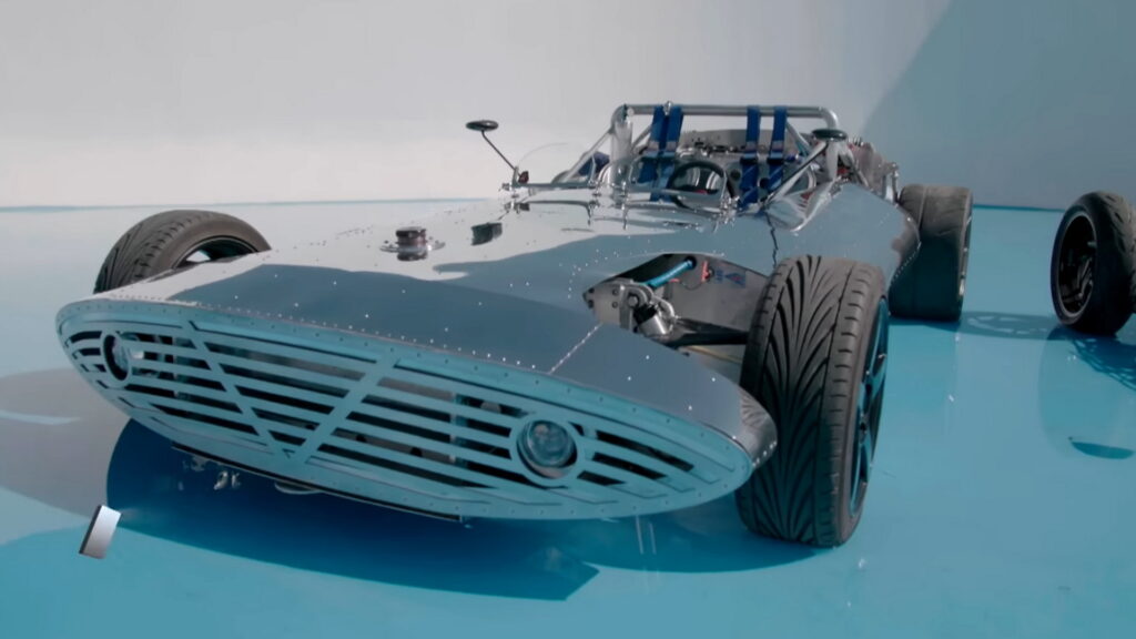 Making Your Own ’60s Indy Car Ain’t Easy, But It Sure Is Fun