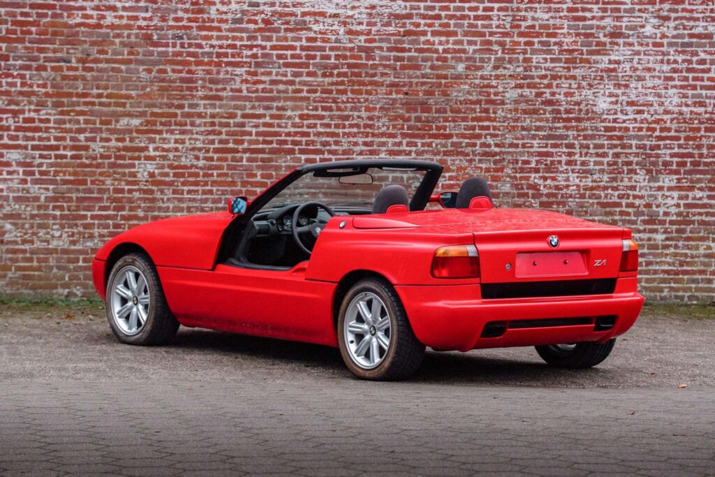  The Curious Case Of The Brand New 1990 BMW Z1 With 999,997 KM