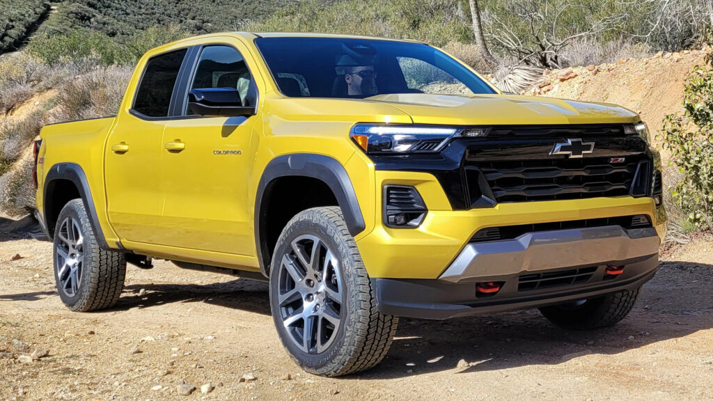 2023 Chevy Colorado Z71 Spotlight