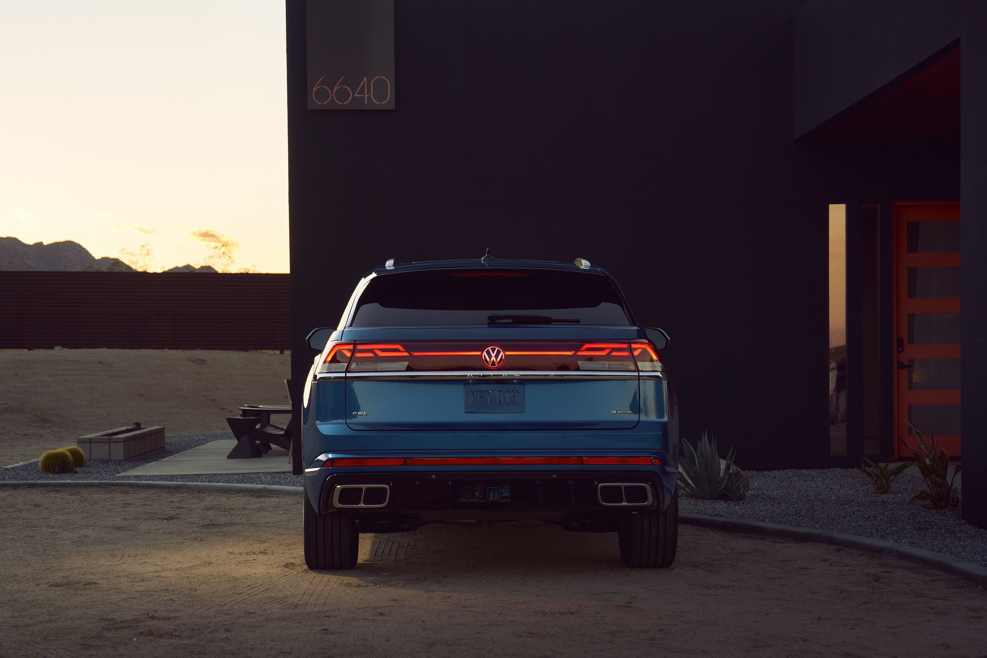 2024 VW Atlas Cross Sport (3)