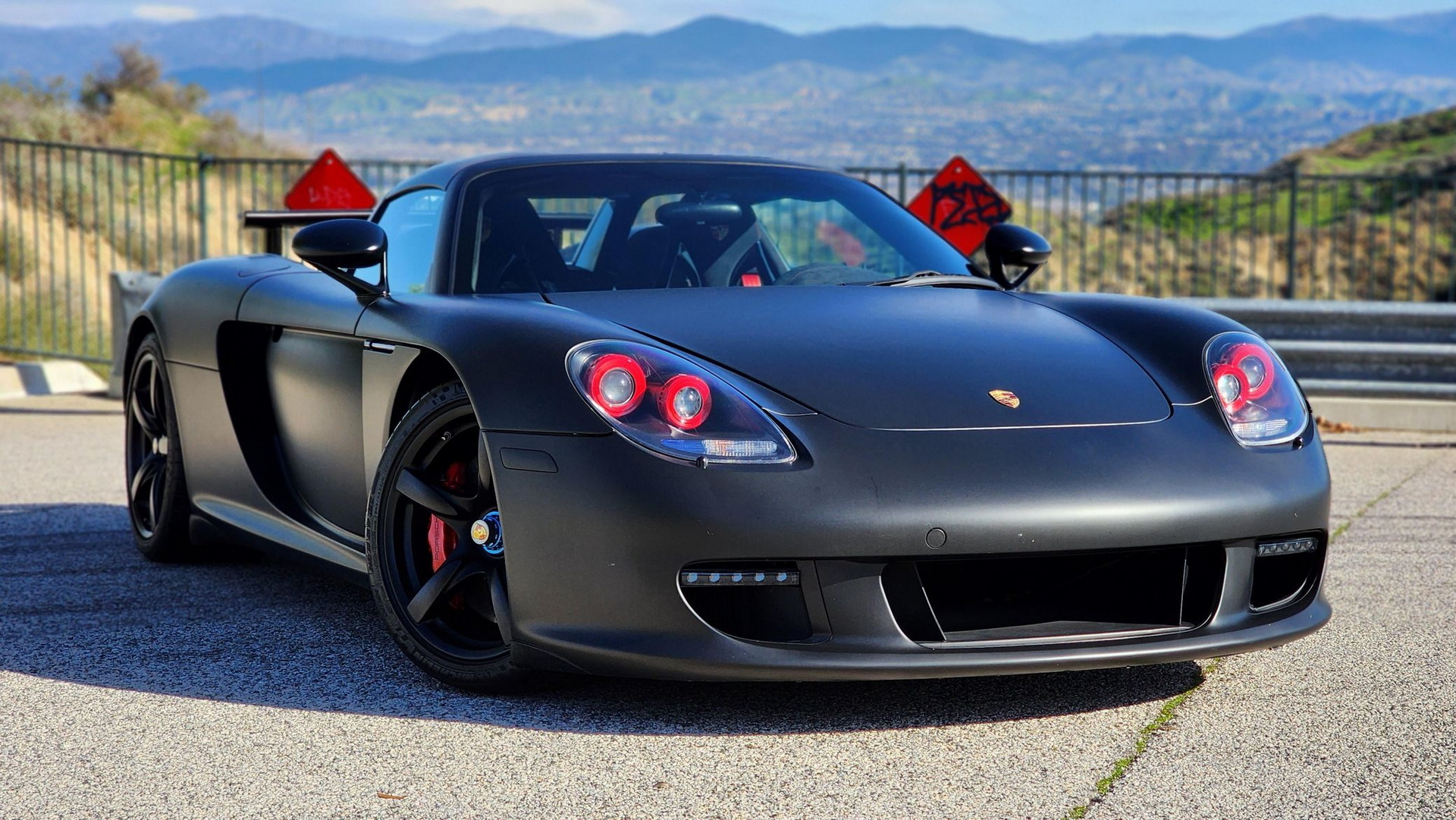 Write Off 2005 Porsche Carrera GT That Was Rebuilt Has Generated Over 