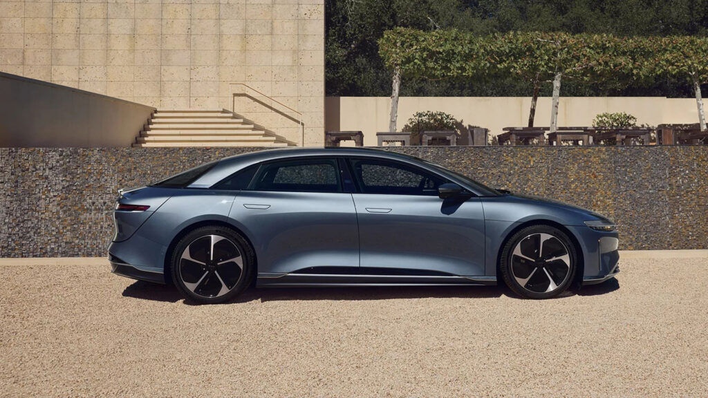  Entry-Level Lucid Air Pure RWD Has 430 HP And 406 Miles Of Range