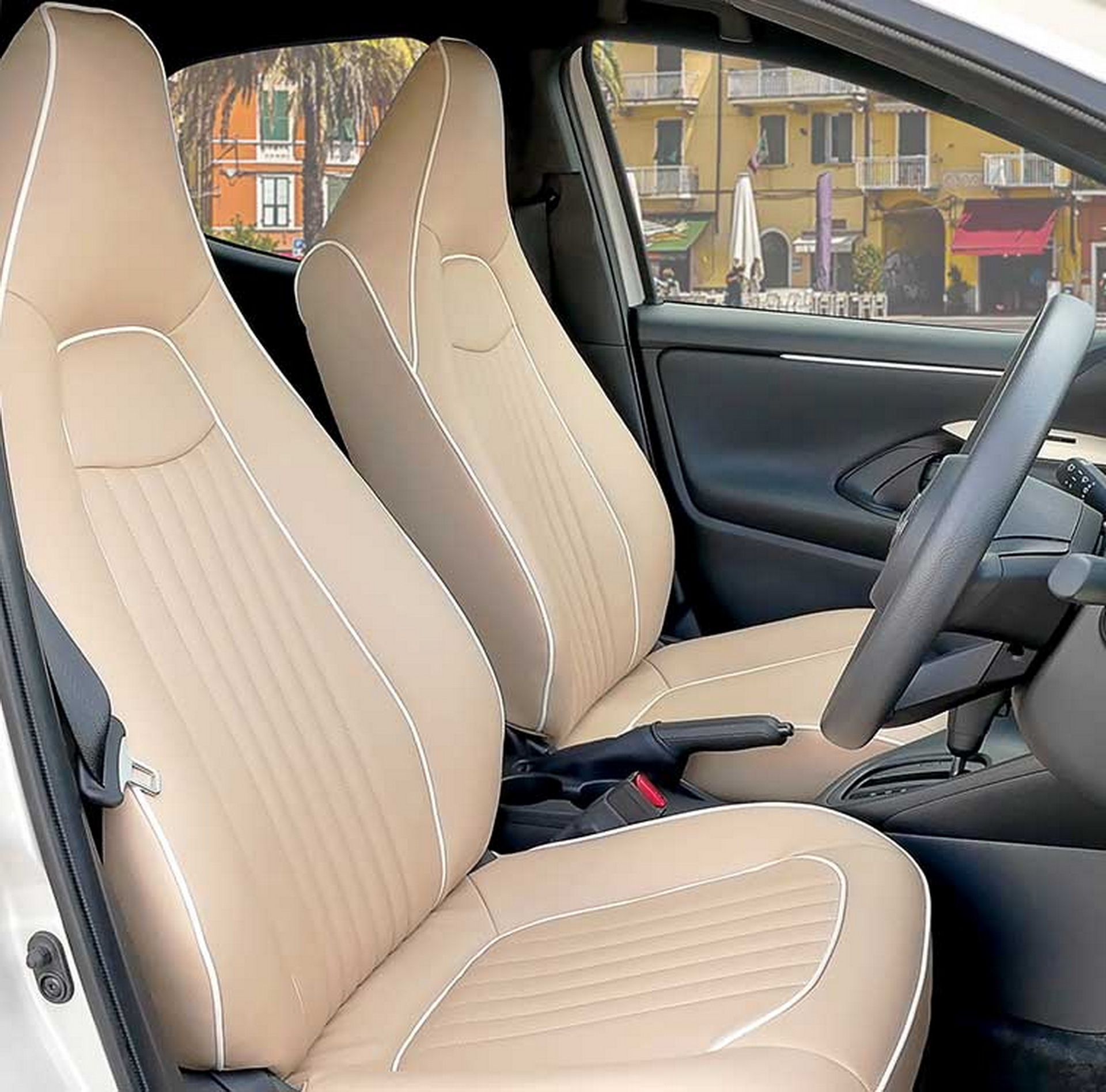 Mitsuoka Viewt Story (8)