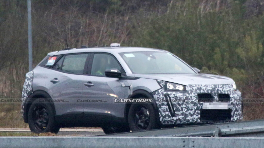  Facelifted Peugeot 2008 Gets Its Teeth Straightened 